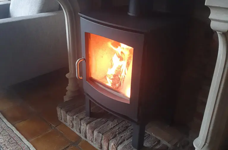 Dik Geurts Ivar 5 High in schouw zijaanzicht brandend banner