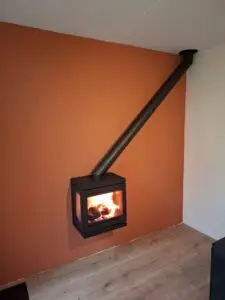 Dik Geurts Vidar Small Wall brandend van links