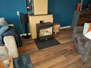 Charlton & Jenrick Fireline Woodtec 5 Kw XW extra breed 564mm linker zijaanzicht
